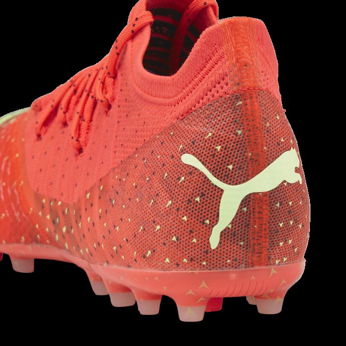Future 1.4 Mg Chaussures De Football Hommes Puma Canada Firey Coral-fizzy Light-saumon
