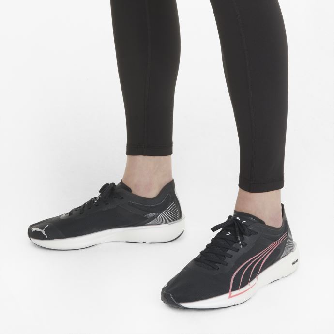 Noir-blanc-elektro Peach Liberate Nitro Chaussures De Course Pour Femmes Puma Canada