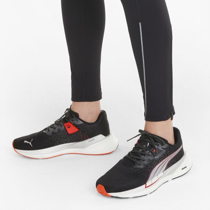 Puma Canada Noir-blanc-lava Blast Eternity Nitro Chaussures De Course Pour Femmes