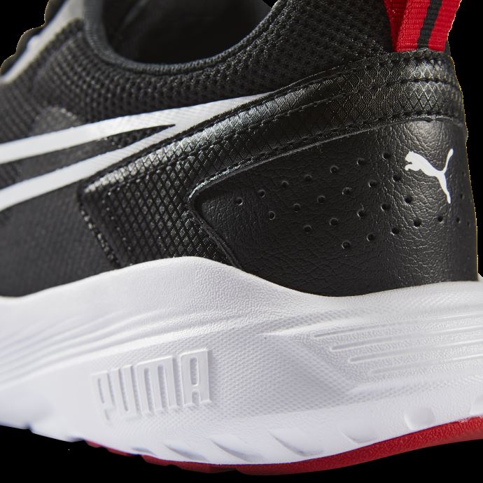 Baskets Puma Canada All Day Active Noir Et Blanc
