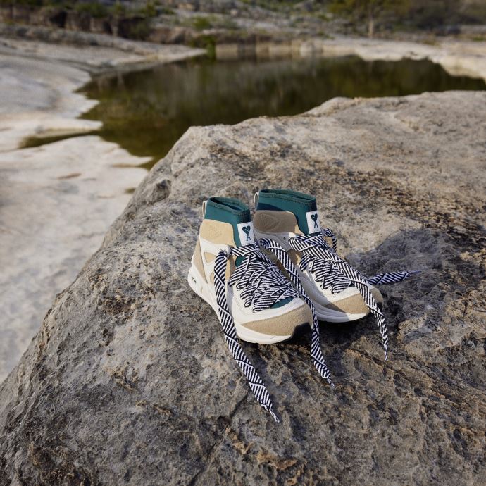 Baskets Puma Canada X Ami Trc Blaze Mid Marshmallow Sable Clair
