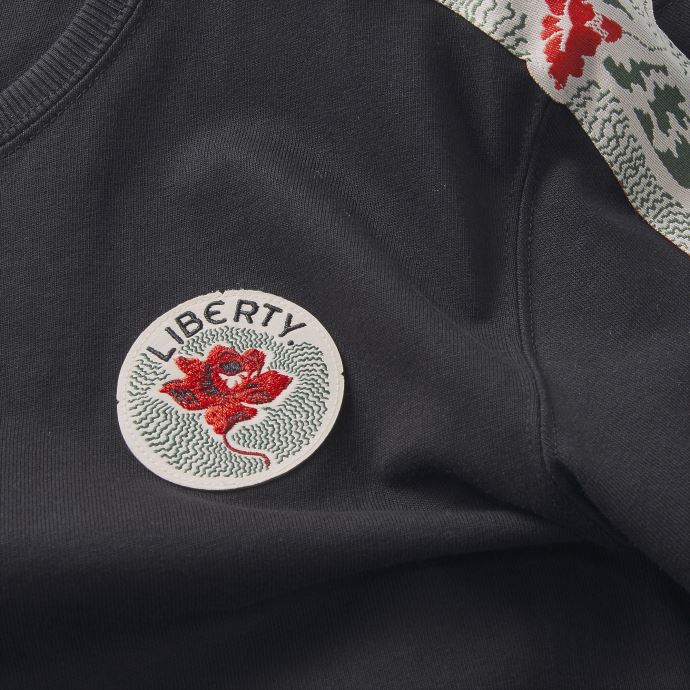 T-shirt Puma Canada X Liberty Femme Noir
