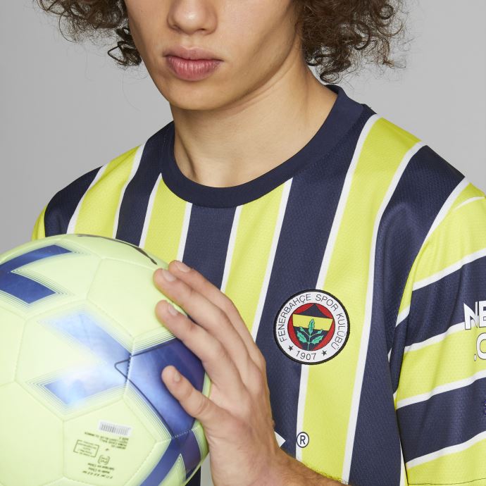 Fenerbah E S.k. Home 22-23 Replica Jersey Hommes Médiéval Bleu-jaune Flamboyant Puma Canada
